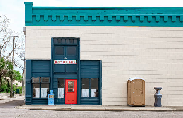 Best Portable toilet rental cost  in Linwood, PA
